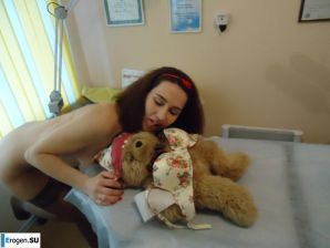 photoshoot with a bear. Thumbnail 14