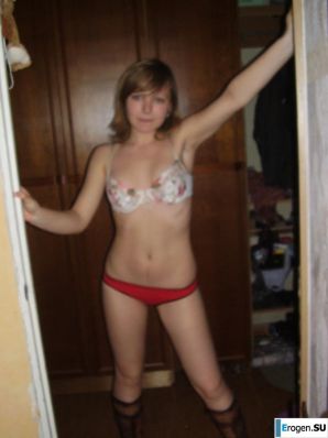 A beautiful girl takes a picture of herself. Thumbnail 39