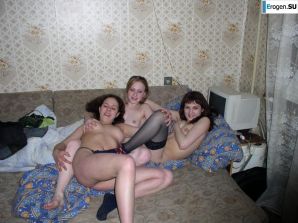 Amateur lesbians. Thumbnail 2