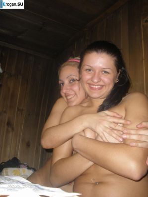 Amateur lesbians. Thumbnail 7