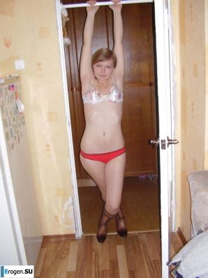Красивая девочка фоткает себя. Часть 2. Миниатюра 2
