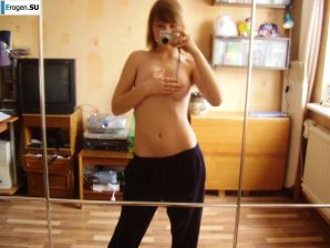 Красивая девочка фоткает себя. Часть 2. Миниатюра 27