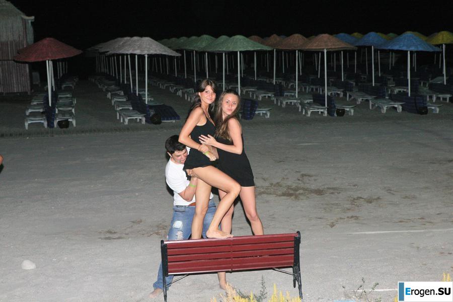 A company of Russians ignites in Turkey. Slide 2