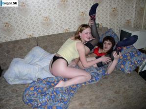 Amateur lesbians. Part 2. Thumbnail 40