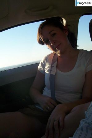 Curly-haired brunette. Part 3. Thumbnail 2