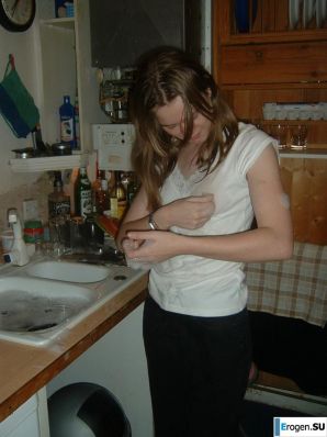 Easy erotica of a foreign student. Thumbnail 16