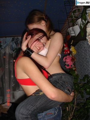 Amateur lesbians. Part 4. Thumbnail 24