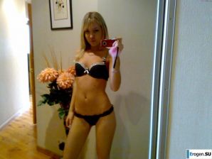 Young Beauty. Thumbnail 30