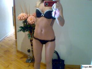Young Beauty. Thumbnail 33