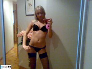 Young Beauty. Thumbnail 9