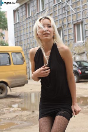 Nastya from Samara walks around the city and shows herself. Thumbnail 13