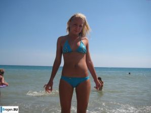 Young Beauty. Part 3. Thumbnail 2