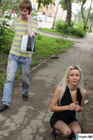Nastya from Samara walks around the city and shows herself. Part 2. Thumbnail 22