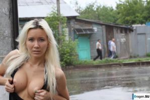 Nastya from Samara walks around the city and shows herself. Part 2. Thumbnail 28
