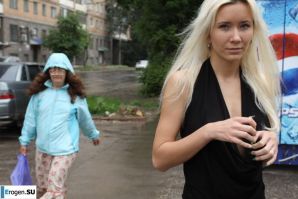 Nastya from Samara walks around the city and shows herself. Part 2. Thumbnail 35