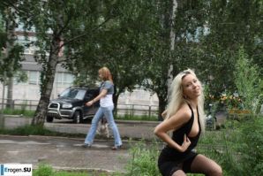 Nastya from Samara walks around the city and shows herself. Part 3. Thumbnail 36