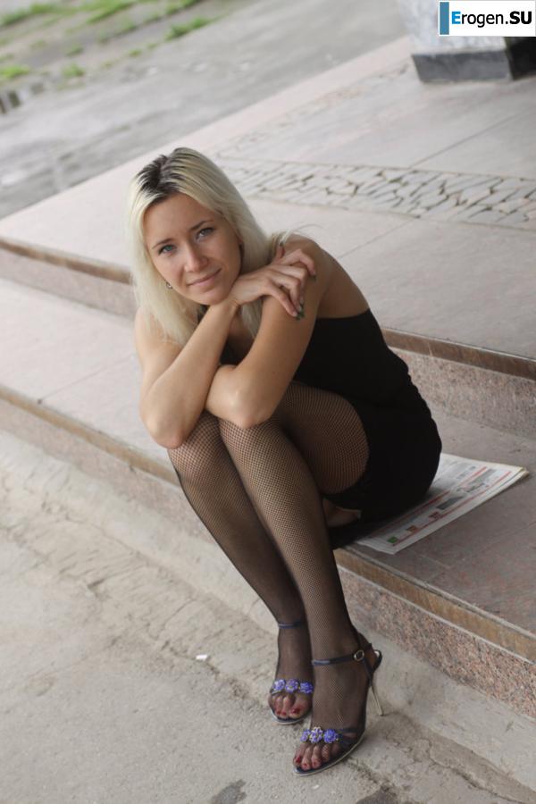 Nastya from Samara walks around the city and shows herself. Part 5. Slide 28