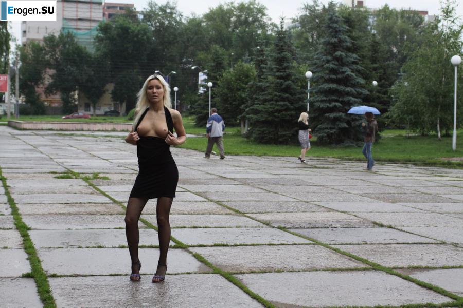 Nastya from Samara walks around the city and shows herself. Part 5. Slide 36
