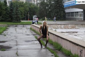 Настя из Самары ходит по городу и показывает себя. Часть 6. Миниатюра 28