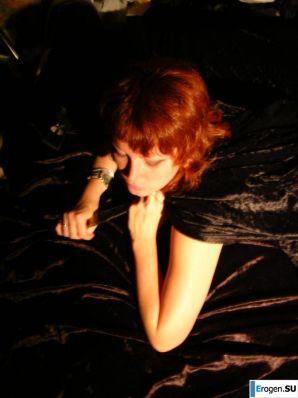red-haired Frenchwoman. Thumbnail 14