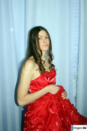 Russian Asian woman with a lizard. Thumbnail 11