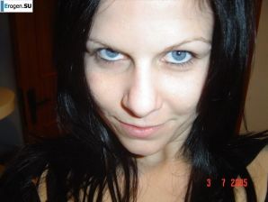 A slender girl poses and craves. Thumbnail 3