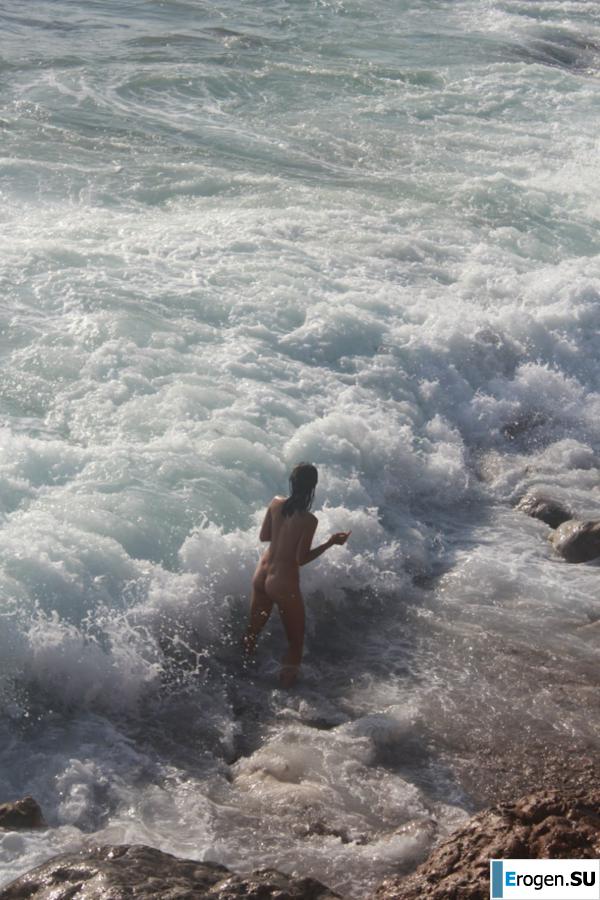 Ukrainian nudists in the summer. Slide 33