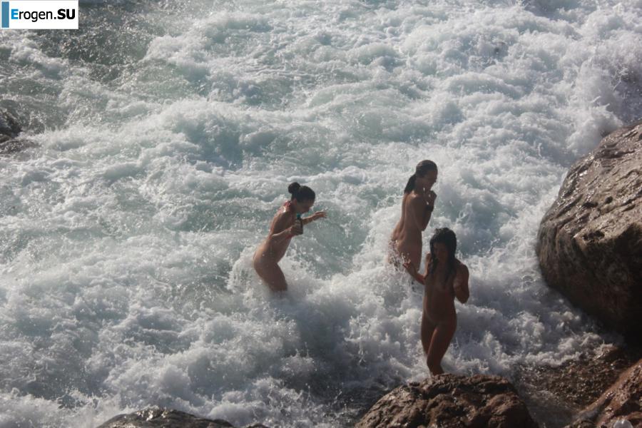 Ukrainian nudists in the summer. Slide 35