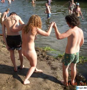Hippies are nudists. Thumbnail 54