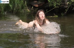 Hippies are nudists. Thumbnail 8