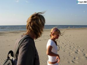 That blonde, the brunette. Part 2. Thumbnail 26