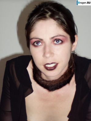 French Bisexual Brunette. Thumbnail 21