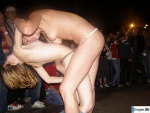 Public exposure. Thumbnail 6