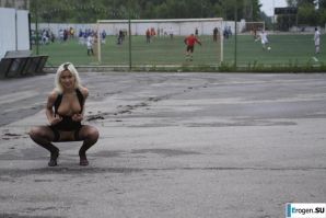 Nastya from Samara walks around the city and shows herself. Part 12. Thumbnail 6