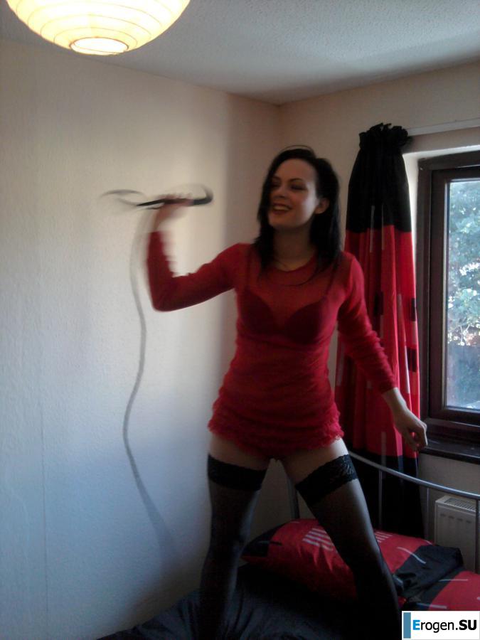 Pretty brunette in stockings. Slide 30