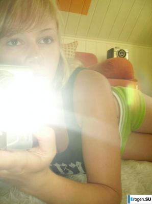 Busty Blonde. Thumbnail 11