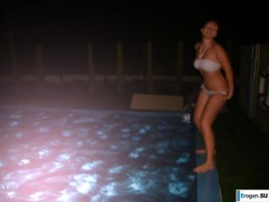 Busty Blonde. Thumbnail 17