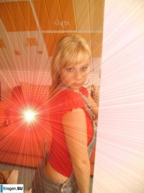 Busty Blonde. Thumbnail 7