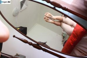 Redhead with a good body. Thumbnail 39