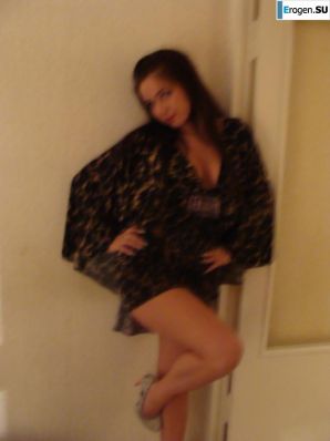fatal brunette solo. Thumbnail 6