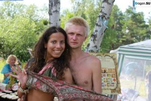 Украинские нудисты летом. Часть 2. Миниатюра 4
