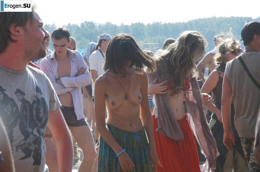 Photo from the hippie rally. Photo 4