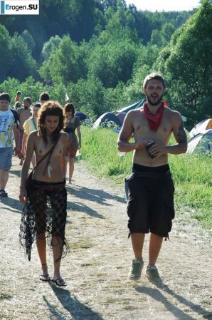 Photo from the hippie rally. Thumbnail 11