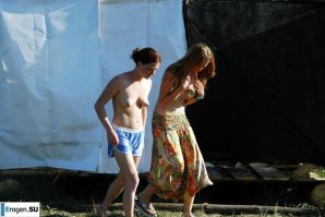 Photo from the hippie rally. Thumbnail 9