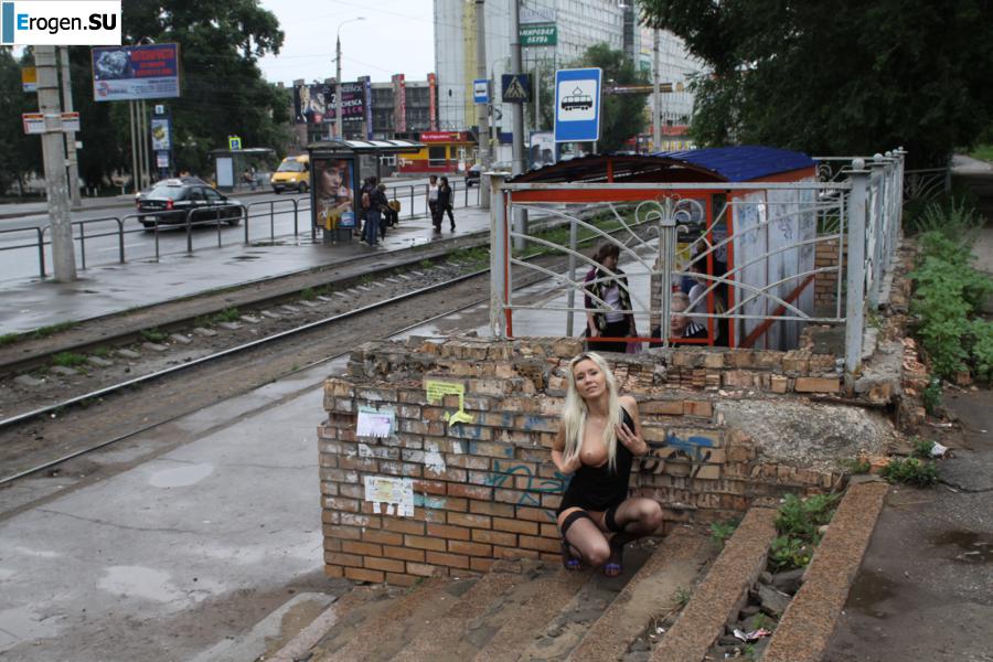 Nastya from Samara walks around the city and shows herself. Part 14. Slide 29