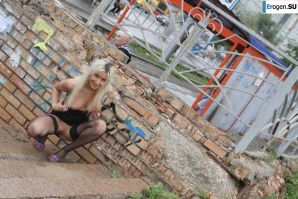 Nastya from Samara walks around the city and shows herself. Part 14. Thumbnail 25