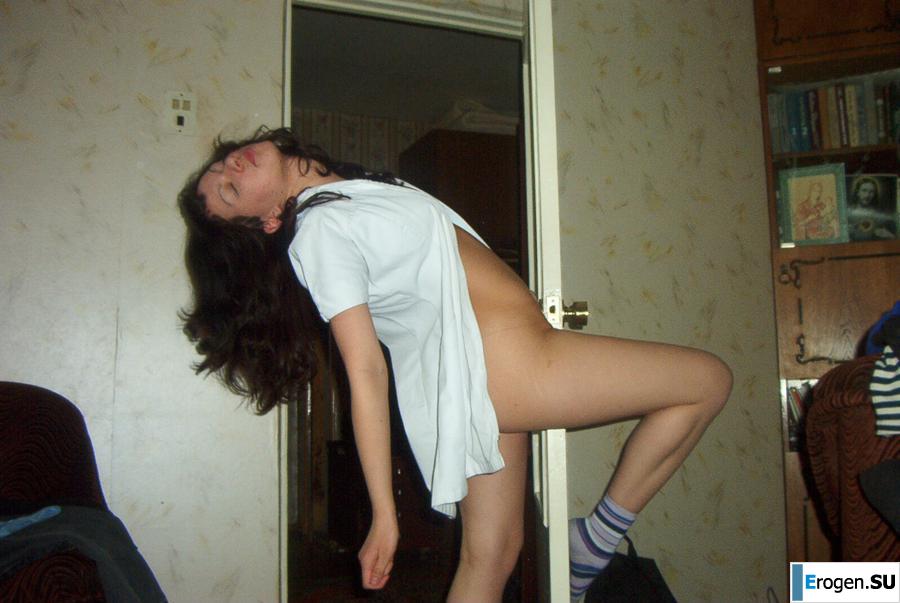 Русская бисексуальная брюнетка. Часть 4. Фото 15