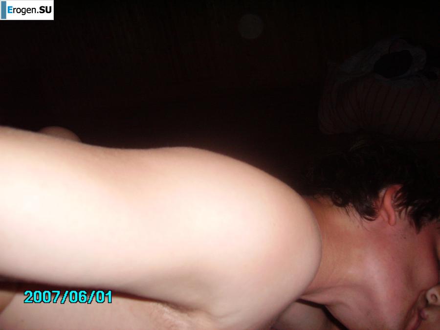 Red-haired brunette. Slide 26
