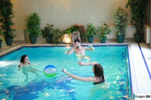 Czech nudists in the pool. Part 2. Thumbnail 21