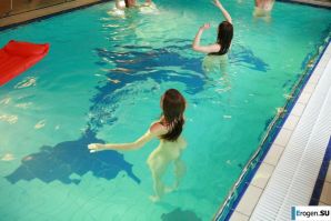 Czech nudists in the pool. Part 2. Thumbnail 25